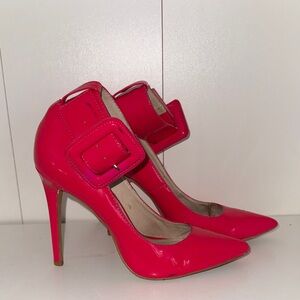 Chic Fuchsia Buckle Heels